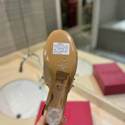 ROCKSTUD MULE SANDALS WITH TRANSPARENT HEEL IN SAND BROWN CALFSKIN