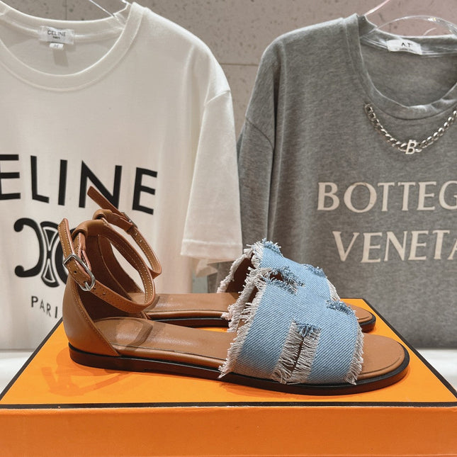 SANTORINI SANDAL BLEU CLAIR LAMBSKIN