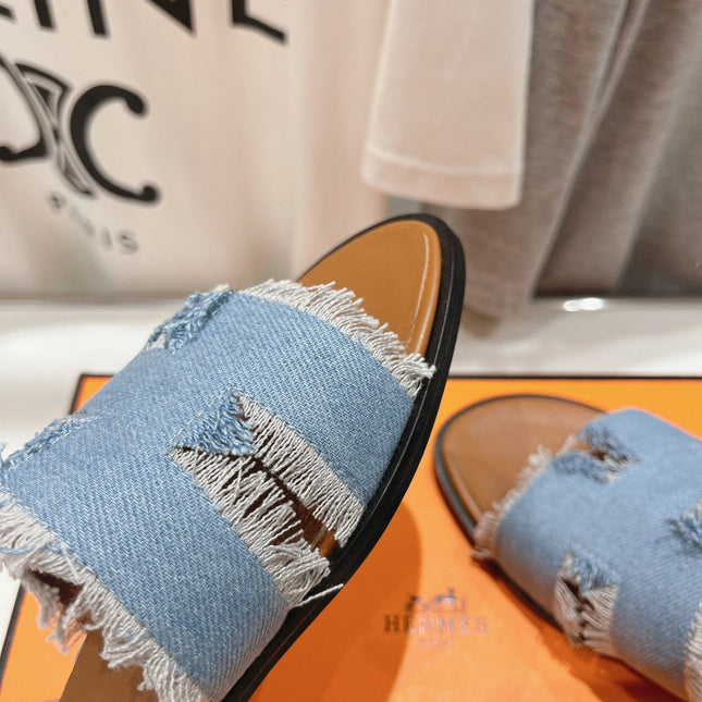 SANTORINI SANDAL BLEU CLAIR LAMBSKIN