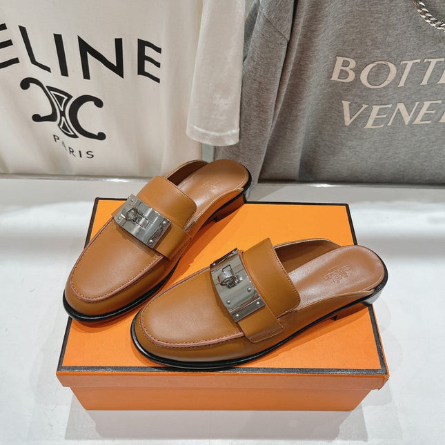 IOTA MULE CARAMEL CALFSKIN