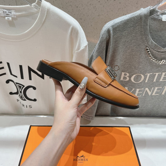 IOTA MULE CARAMEL CALFSKIN