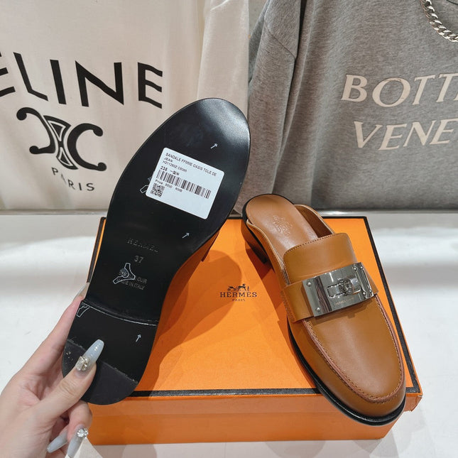 IOTA MULE CARAMEL CALFSKIN