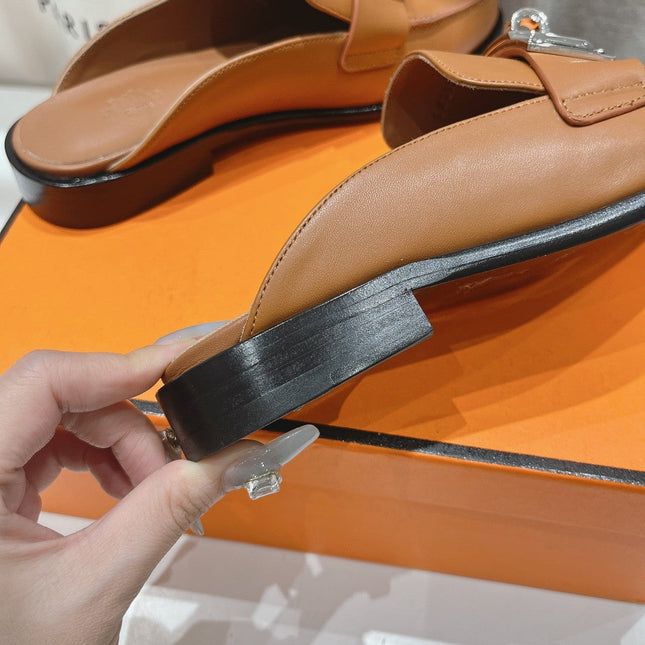 IOTA MULE CARAMEL CALFSKIN