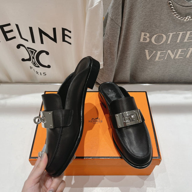 IOTA MULE BLACK CALFSKIN