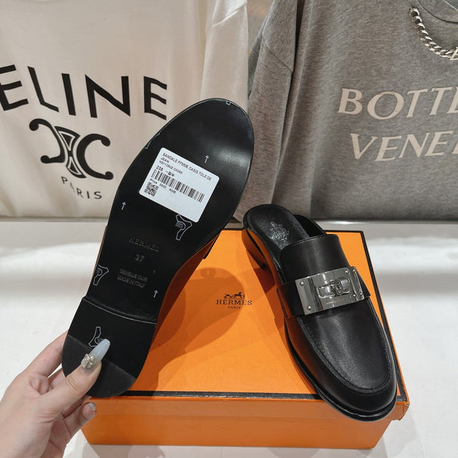 IOTA MULE BLACK CALFSKIN