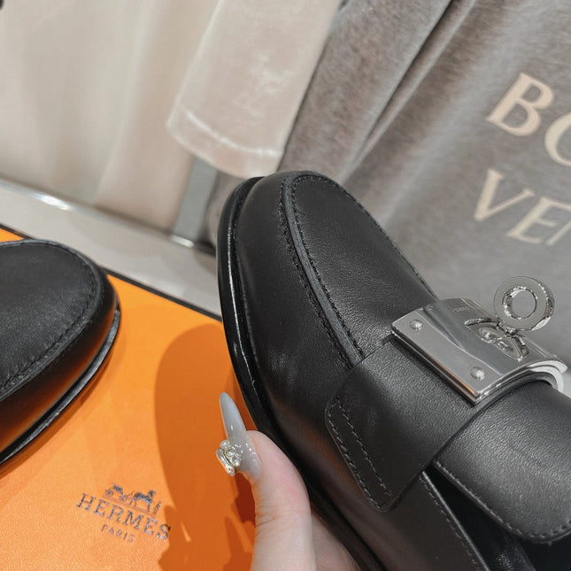 IOTA MULE BLACK CALFSKIN