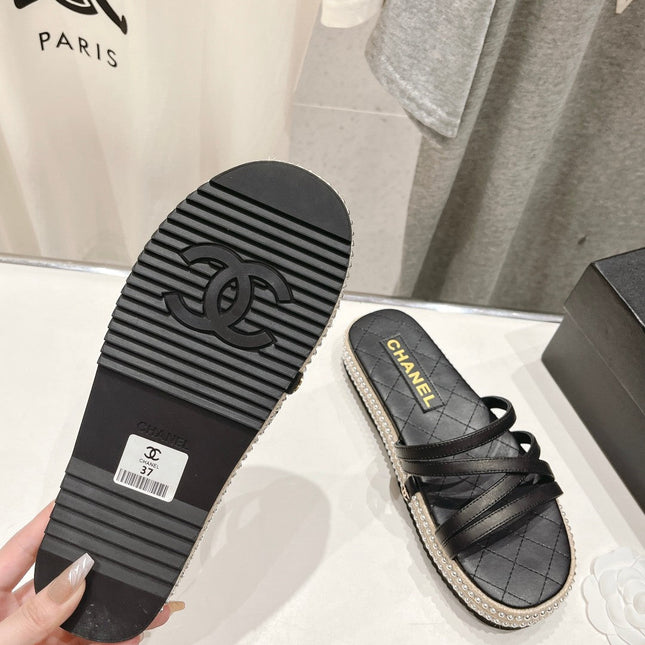 SLIPPERS CROSS STRAPS IN BLACK LAMBSKIN