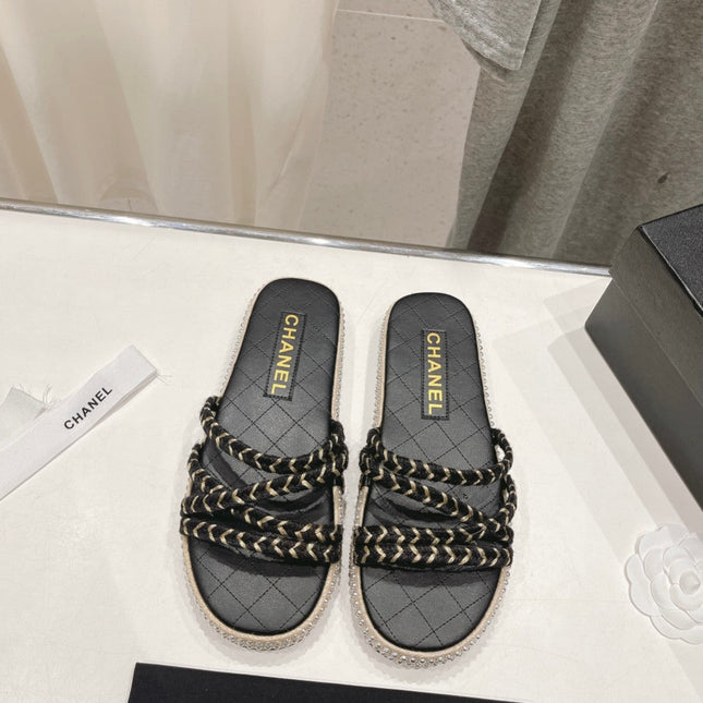 WOVEN STRAP SLIPPERS IN BLACK LAMBSKIN