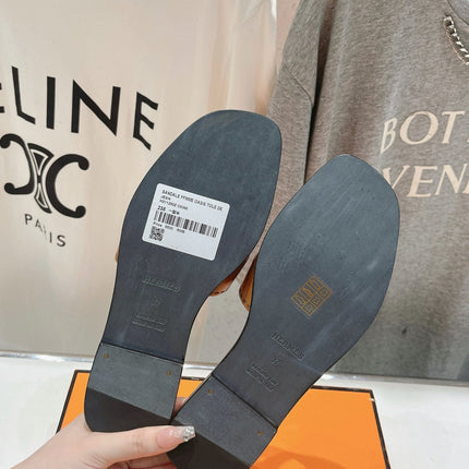 Idioma Sandal Tan Calfskin