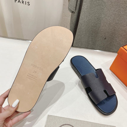 IZMIR SANDAL BERRY LAMBSKIN