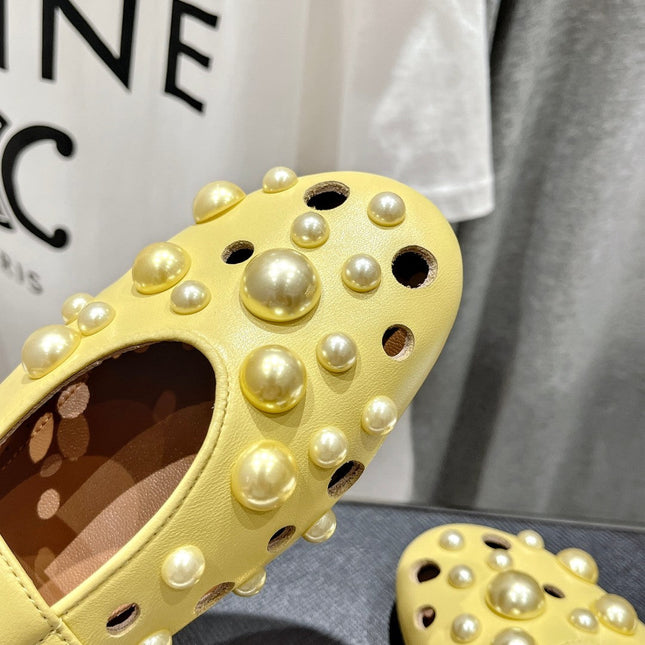 ALAIA PEARL MARY JANE SHOES IN YELLOW CORN LAMBSKIN