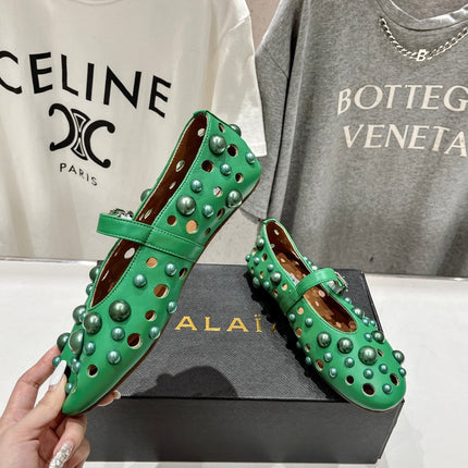ALAIA PEARL MARY JANE SHOES IN EMERALD GREEN LAMBSKIN