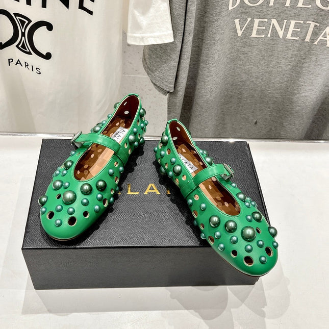 ALAIA PEARL MARY JANE SHOES IN EMERALD GREEN LAMBSKIN