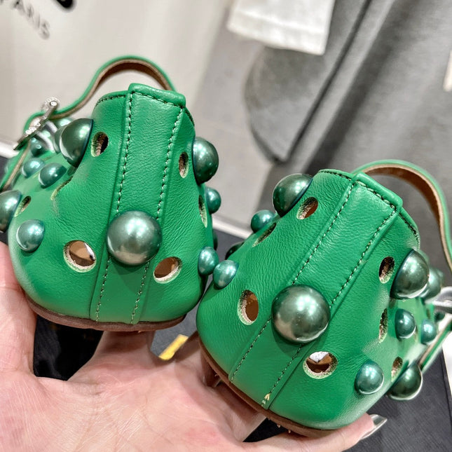 ALAIA PEARL MARY JANE SHOES IN EMERALD GREEN LAMBSKIN