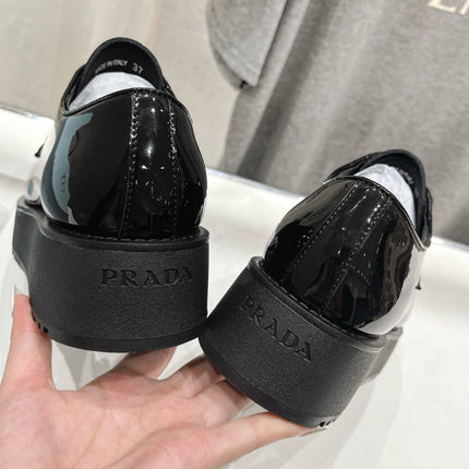 PRA BRUSHED LEATHER LOAFERS GLOSSY BLACK