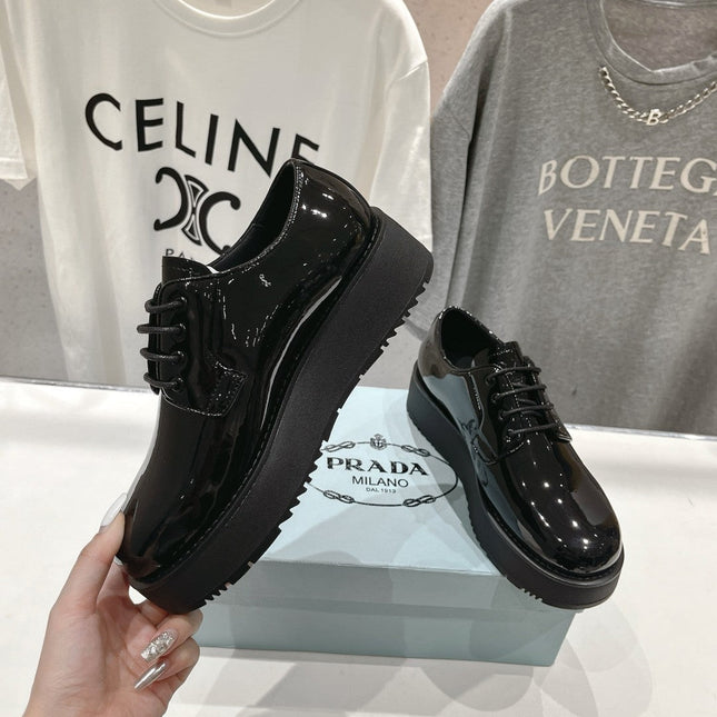 PRA BRUSHED LEATHER LOAFERS GLOSSY BLACK