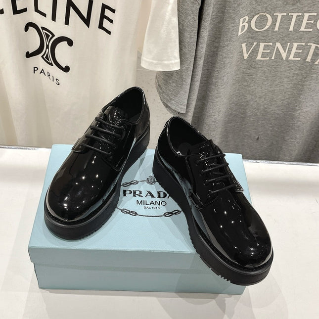 PRA BRUSHED LEATHER LOAFERS GLOSSY BLACK