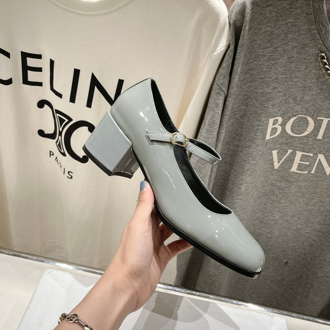 MEDIUM - HEEL MARY JANE SHOES IN SMOKE GREY GLOSSY CALFSKIN