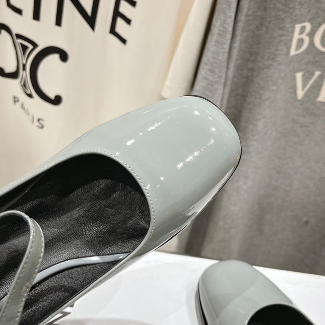 MEDIUM - HEEL MARY JANE SHOES IN SMOKE GREY GLOSSY CALFSKIN