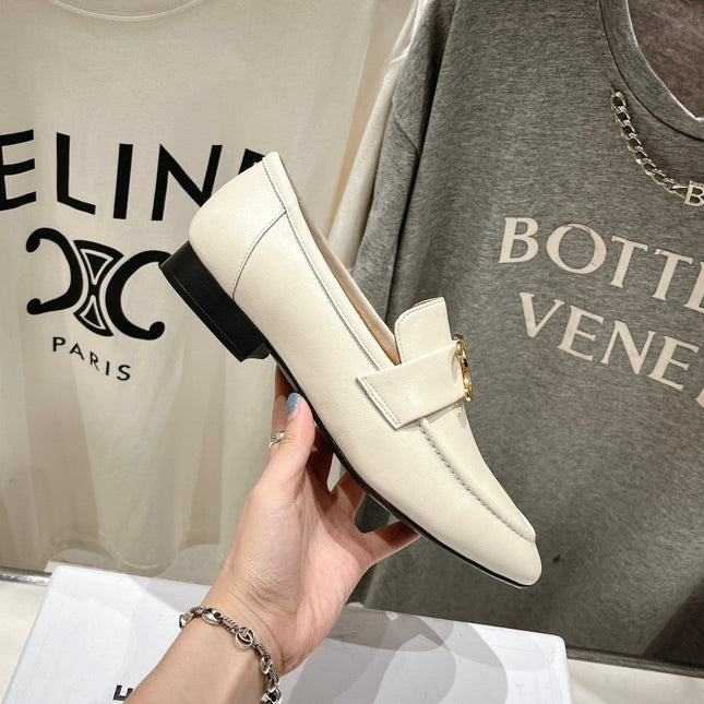 TRIOMPHE LOAFER IN WHITE SMOOTH CALFSKIN GOLD HARDWARE