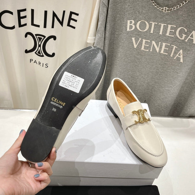 TRIOMPHE LOAFER IN WHITE SMOOTH CALFSKIN GOLD HARDWARE