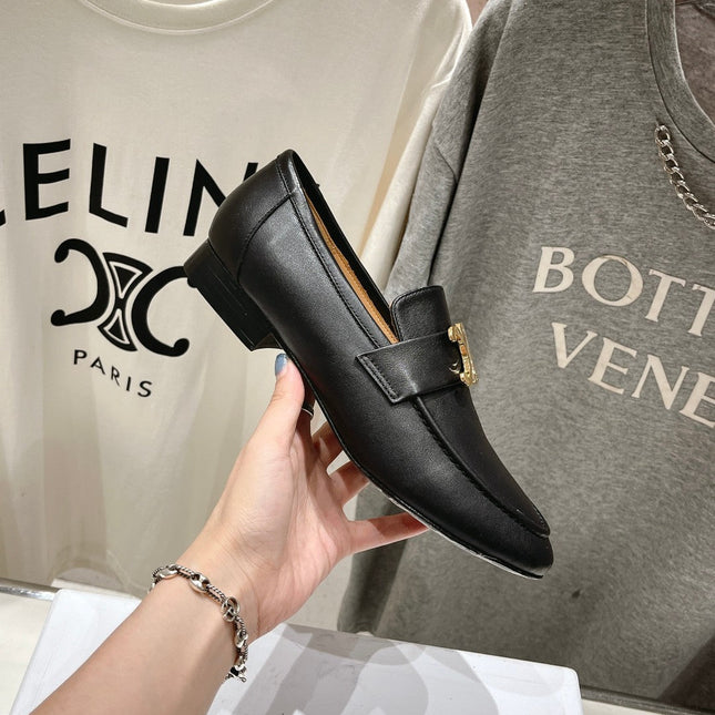 TRIOMPHE LOAFER IN BLACK SMOOTH CALFSKIN GOLD HARDWARE