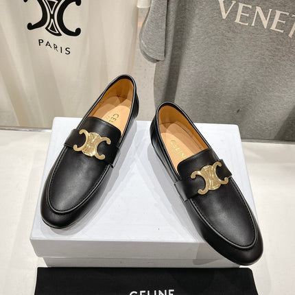 TRIOMPHE LOAFER IN BLACK SMOOTH CALFSKIN GOLD HARDWARE