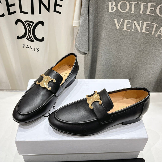 TRIOMPHE LOAFER IN BLACK SMOOTH CALFSKIN GOLD HARDWARE