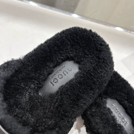 HORSEBIT MULE IN BLACK CALFSKIN AND FLEECE LINING