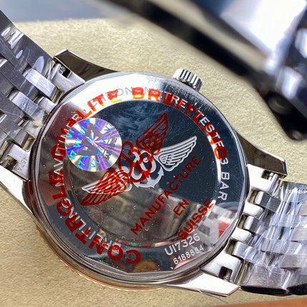 NAVITIMER AUTOMATIC 41 STEEL AND RED GOLD CASE WHITE DIAL