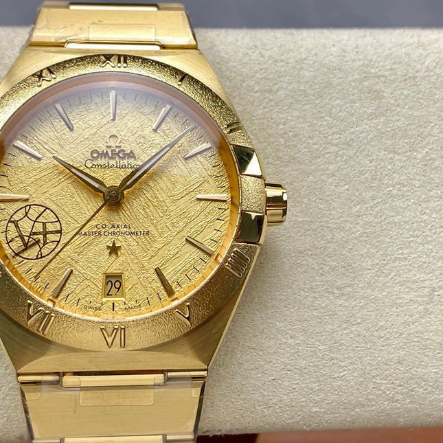 CONSTELLATION 39 MM WATCH GOLD CASE