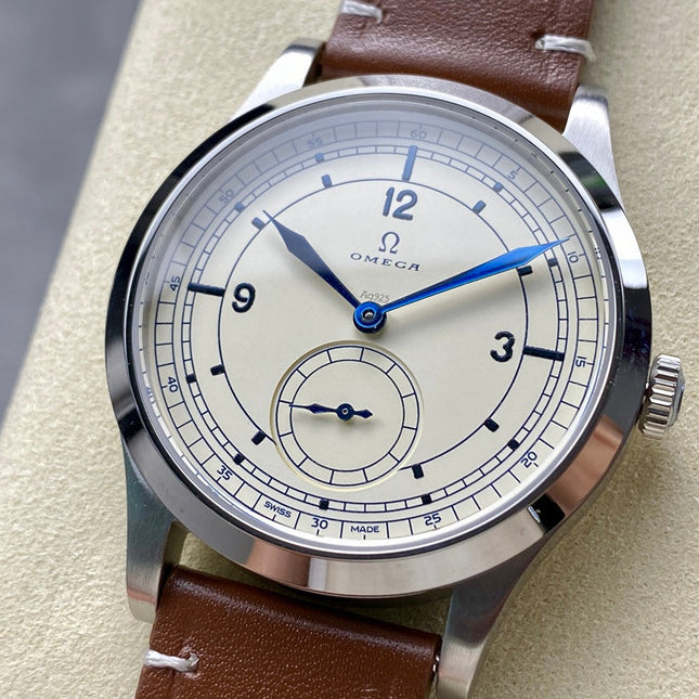 SPECIALITIES CK 859 WATCH SILVER CASE WITH CARAMEL BROWN LEATHER STRAP