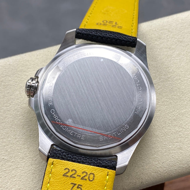 AVENGER AUTOMATIC 42 STEEL CASE BLACK NYLON STRAP