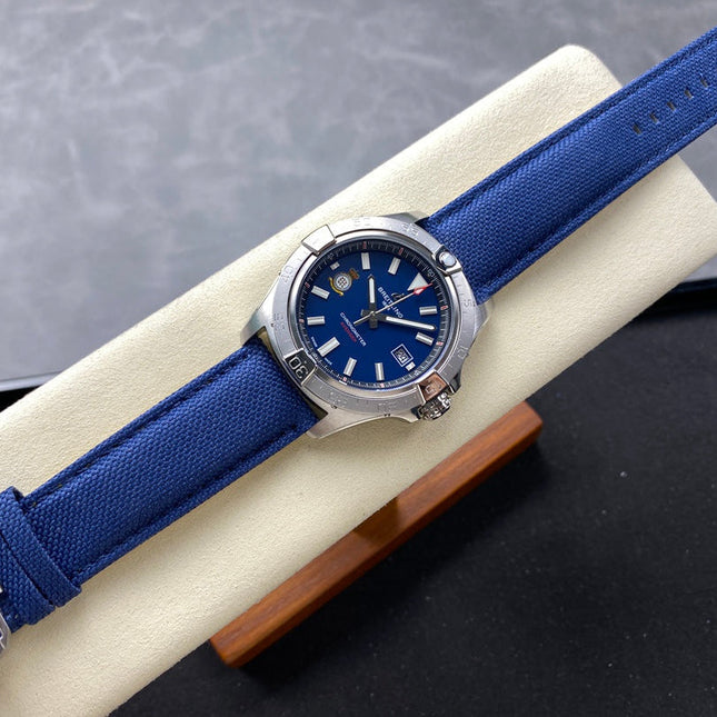 AVENGER AUTOMATIC 42 STEEL CASE BLUE NYLON STRAP
