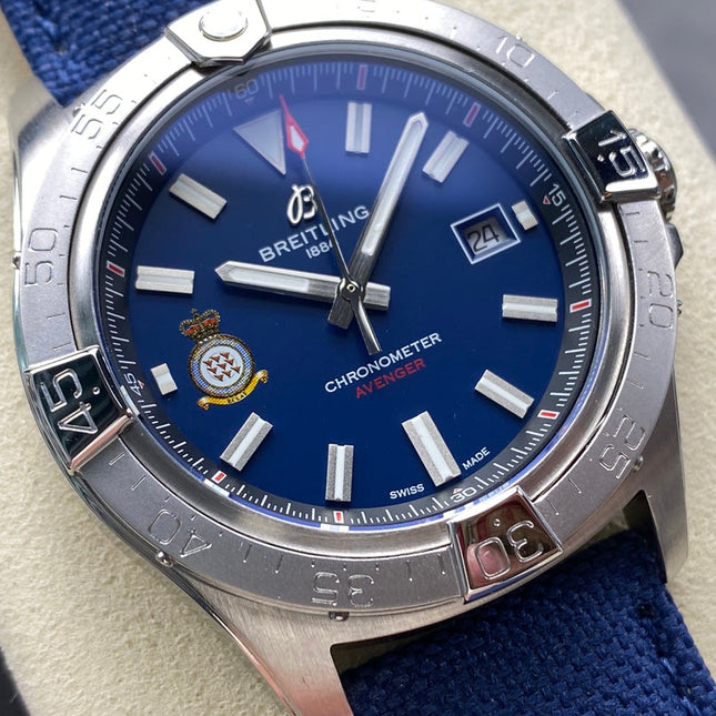 AVENGER AUTOMATIC 42 STEEL CASE BLUE NYLON STRAP