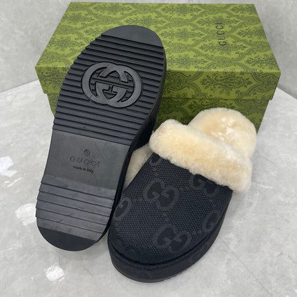 GG MULE IN BLACK MONOGRAM JACQUARD FABRIC AND RABBIT FUR LINING
