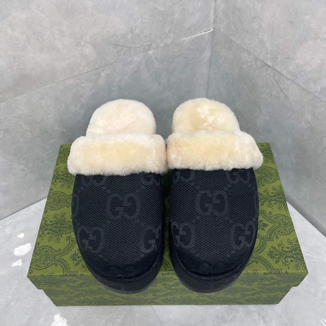 GG MULE IN BLACK MONOGRAM JACQUARD FABRIC AND RABBIT FUR LINING