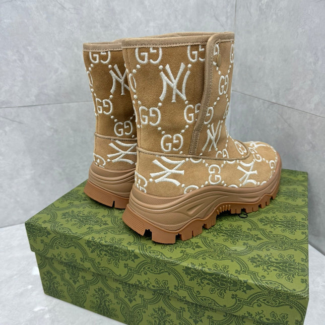 GG&NY SNOW BOOTS IN WOOD BROWN SUEDE AND WOOL LINING