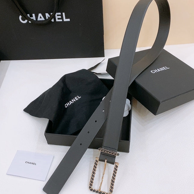 BELT 30MM IN BLACK CALFSKIN WITH INTERWOVEN GOLD CHAIN BUCKLE