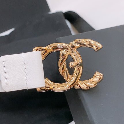 DOUBLE C BELT 20MM IN WHITE CALFSKIN WITH GOLD CHAIN INTERWOVEN BUCKLE