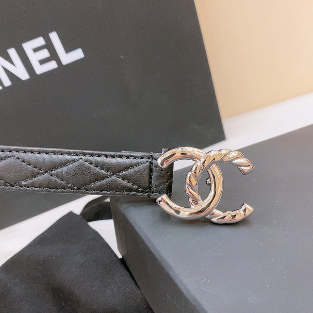 DOUBLE C BELT 20MM IN BLACK CALFSKIN WITH QUILTED STITCHING AND SPIRAL SILVER BUCKLE