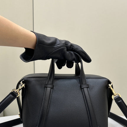 FENDI 27 BAG IN BLACK CALFSKIN WITH GOLD HARDWARE