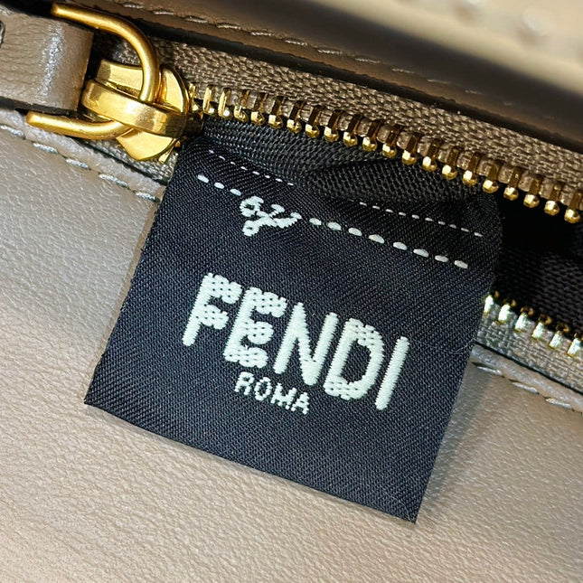 FENDI BAGUETTE 27 BAG IN SAND BEIGE CALFSKIN WITH GOLD HARDWARE