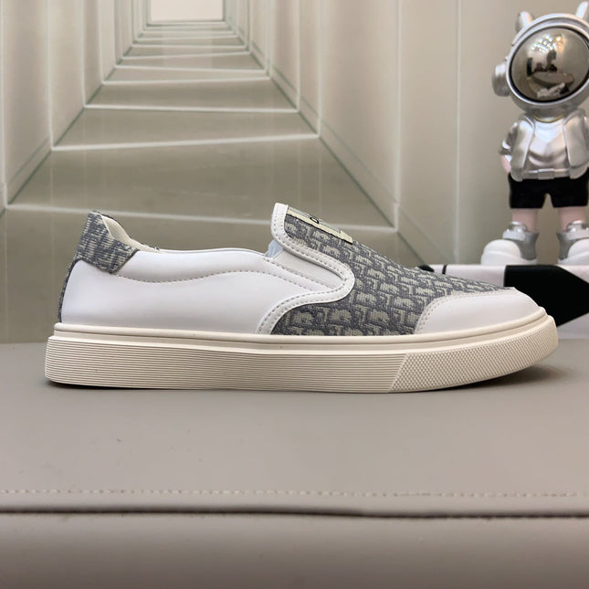 CD B23 SLIP ON WHITE CALFSKIN AND BEIGE FABRIC