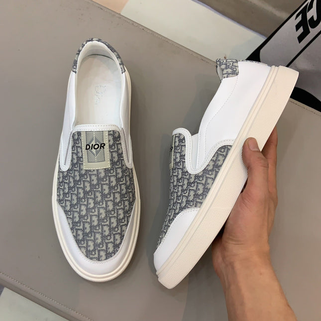 CD B23 SLIP ON WHITE CALFSKIN AND BEIGE FABRIC