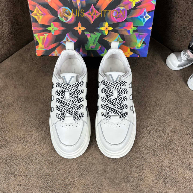 LV TRAINER SHOES IN WHITE MIX BLACK CALFSKIN