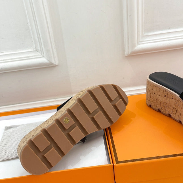 Eze 30 Sandal Black Suede