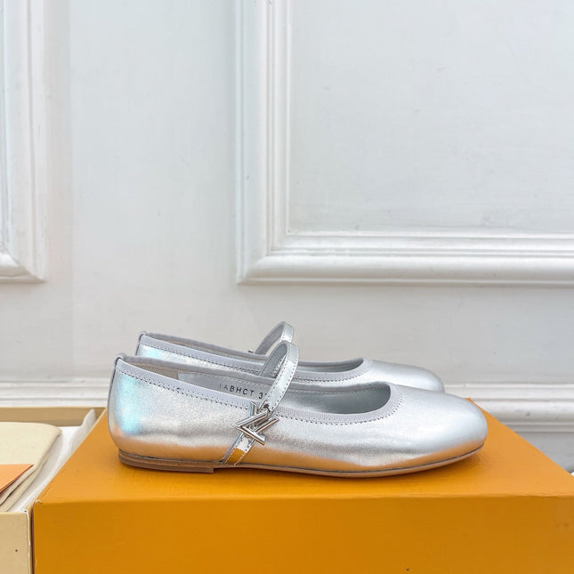 LV WOMEN ROMY FLAT BALLERINA IN SILVER METALLIC LAMBSKIN