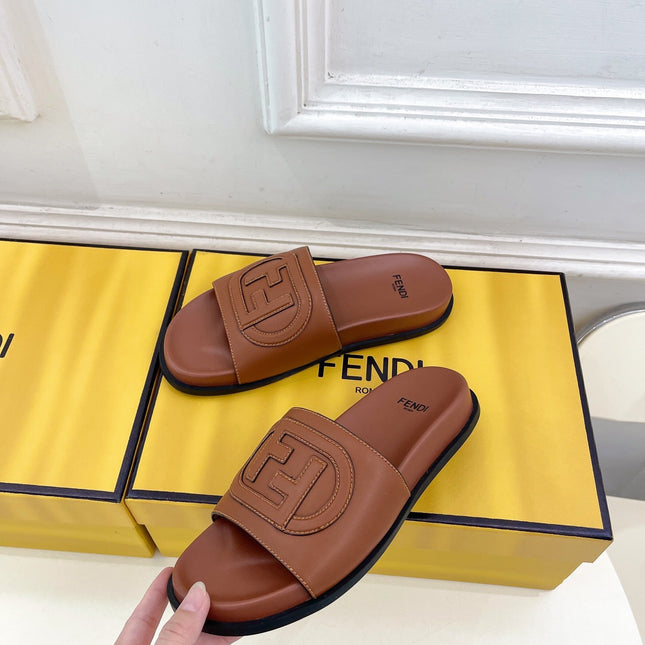 FENDI LOGO SLIDES IN SYRUP BROWN CALFSKIN