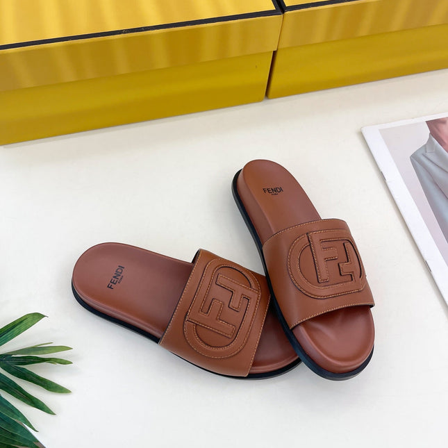 FENDI LOGO SLIDES IN SYRUP BROWN CALFSKIN